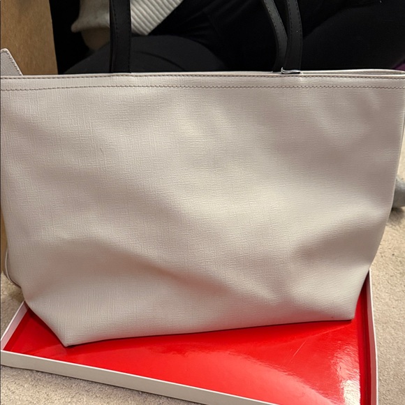 Kate Spade Black and Cream Cat Print Shoulder Bag - Picture 2 of 6